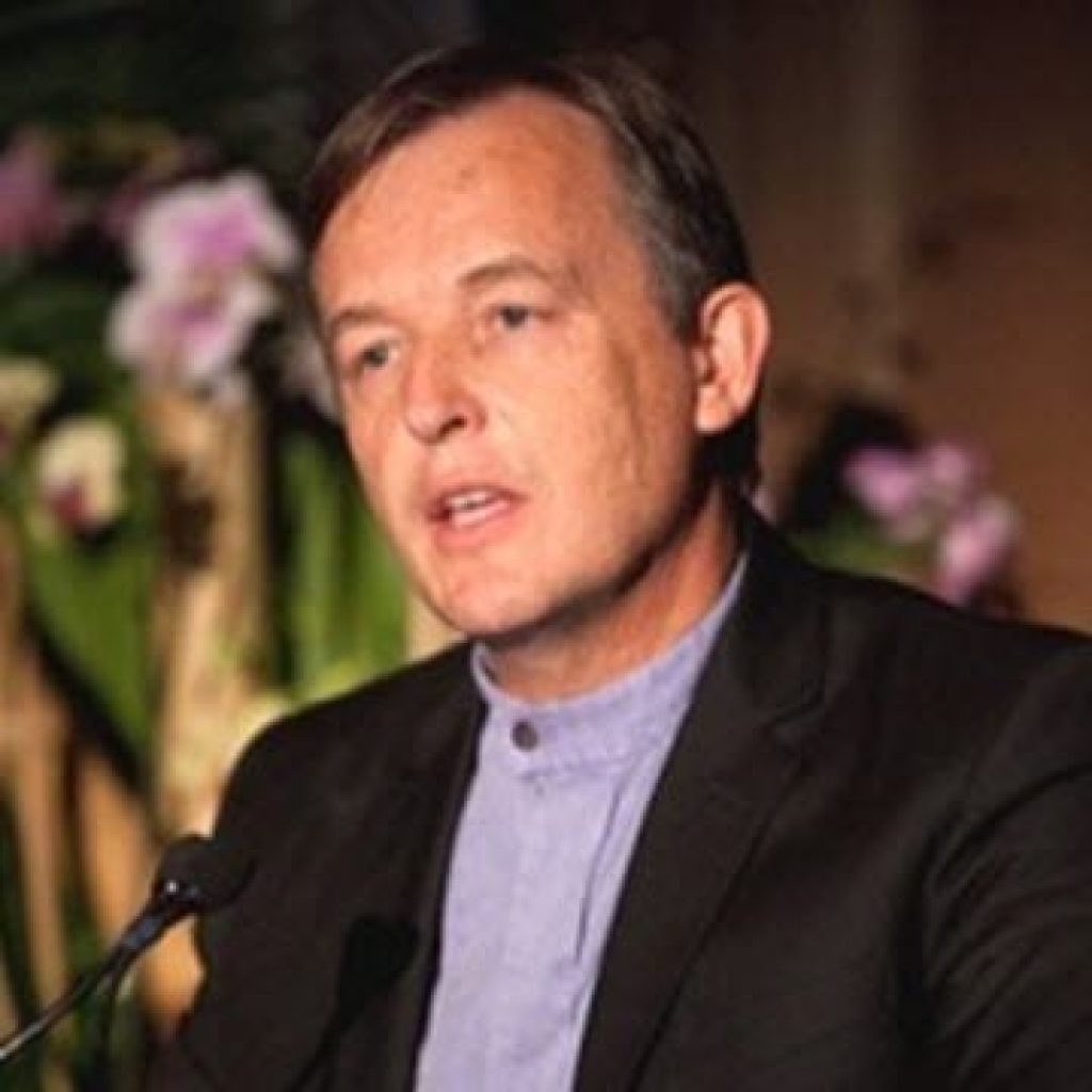 Chris Anderson is the curator of the TED Conferences, a platform for identifying and disseminating innovative, impactful and visionary ideas.